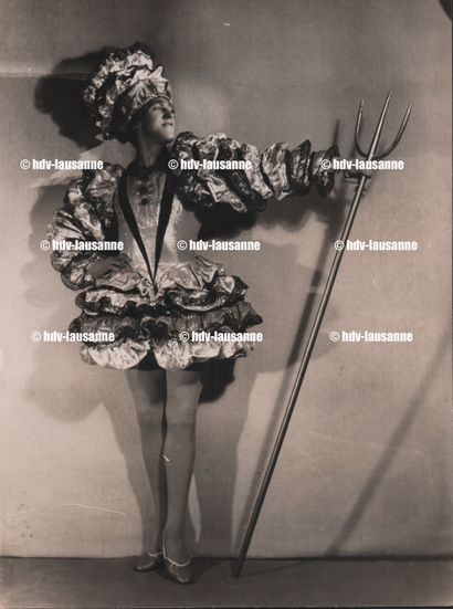 Ballets russes de Monte-Carlo - Studio IRIS Réunion de 11 photos d’époque 1930, de...