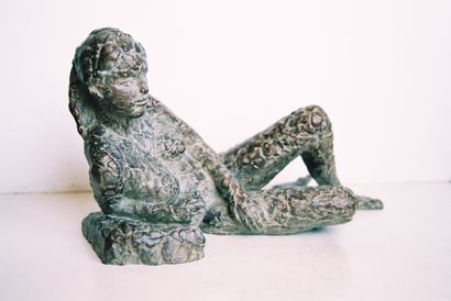 MOLINIE-JONQUET Chantal "Jeune Odalisque" Sculpture en bronze patiné, signée et numérotée...