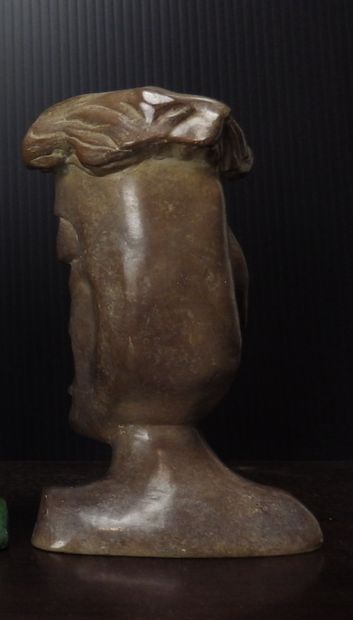 MAUZAT Marc "Eclin" Sculpture en bronze patiné H : 23 cm L : 12 cm Largeur : 16 cm...