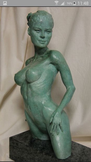 LE CANN "FLORE " LE CANN(1969) bronze d'art numéroté IV /IV dernier ex, 
nu féminin...