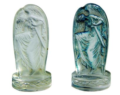 LALIQUE René (1860-1945) 
« VICTOIRE » Modèle créé en 1920, deux cachets en verre...