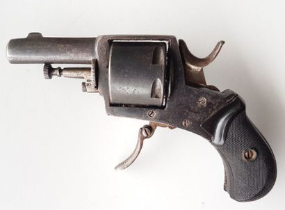 REVOLVER ANGLAIS Royaume Unis – Royal Ordnance Factory, Pool – Fin du XIXè siècle....