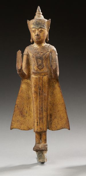 ASIE DU SUD EST (BIRMANIE?) 
Figurine en bronze doré représentant un bouddha debout.
Deuxième...