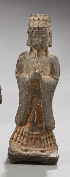 null CHINE - Epoque MING (1368-1644)


Statuette de dignitaire en bronze à patine...