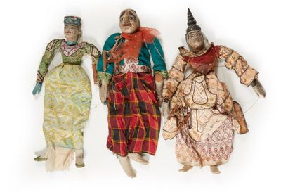null ASIE DU SUD EST


Trois marionnettes à fil en bois et tissus vêtues en habit...