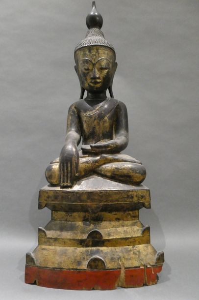 null CHINE


Bouddha en bois patiné et sculpté