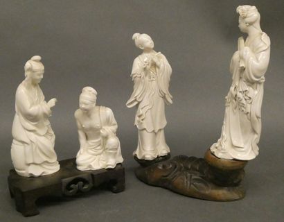null CHINE


Quatre figurines en porcelaine blanche


Dim. : de 10 à 18cm