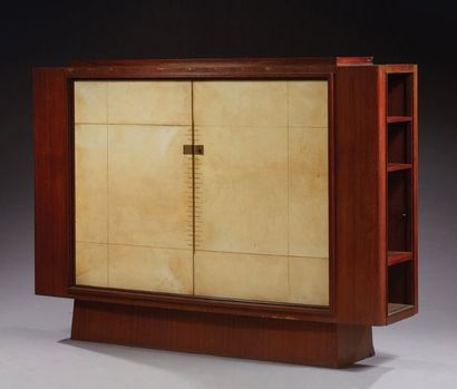 Maxime OLD (1910-1991) 
Rectangular storage cabinet in rosewood veneer opening in...