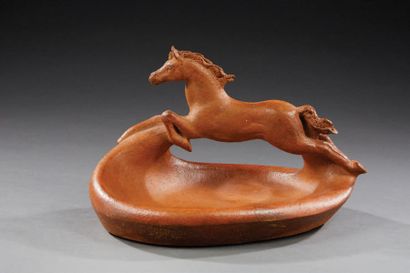MARCEL DERNY (1914-2003) et MANUFACTURE NATIONALE DE SEVRES Large ochre glazed ceramic...
