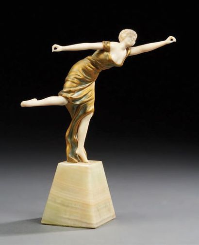 Georges OMERTH (XXème) «Femme les bras levés»
Sculpture chryséléphantine en bronze...