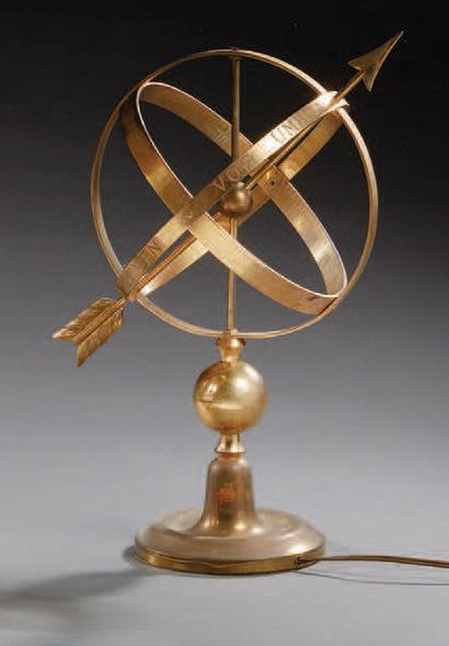 TRAVAIL DES ANNÉES 1950-1960 
Sphère astronomique en bronze doré et laiton
H: 42,5...