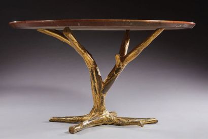 Jacques Duval-Brasseur (né en 1934) 
Rare welded gilded brass table with a thick...