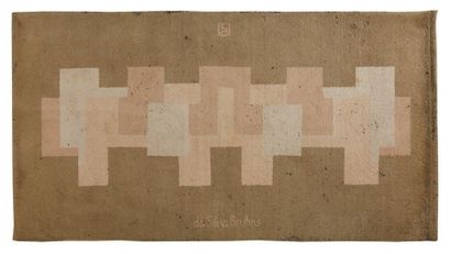 Ivan DA SILVA BRUHNS (1881-1980) 
Tapis rectangulaire en laine à décor géométrique...