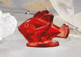 SABINO FRANCE Poisson en verre moulé-pressé teinté rouge
Signé «Sabino Paris»
L:...