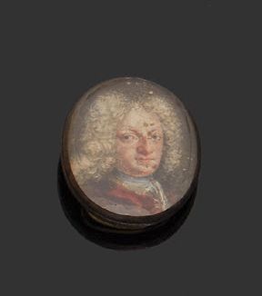 Ecole ANGLAISE vers 1700 ***Portrait d'homme vers la droite
Miniature ovale (élément...