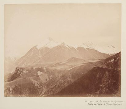 null PHOTOGRAPHIES - TRAVEL "Souvenir de voyage 1884 RUSSIA, CAUCASE, ARMENIA"
Album...