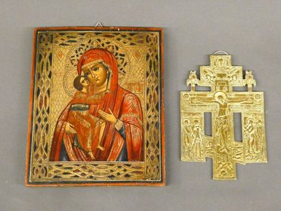 null Ensemble comprenant une icone et une croix orthodoxe.