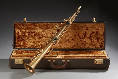 null Beau saxophone soprano Selmer, modèle 80 portant le N° 355535. Complet. BE,...