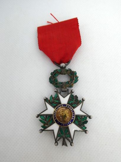 null Croix de chevalier de l'ordre de la Légion d'honneur en argent émaillée, modèle...