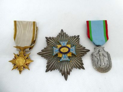 null Une médaille de chevalier de l'ordre du Mérite commercial fondé en 1939, en...