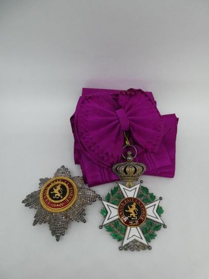 null Ensemble de grand-croix de l'ordre de Léopold 1er de Belgique créé en 1832,...