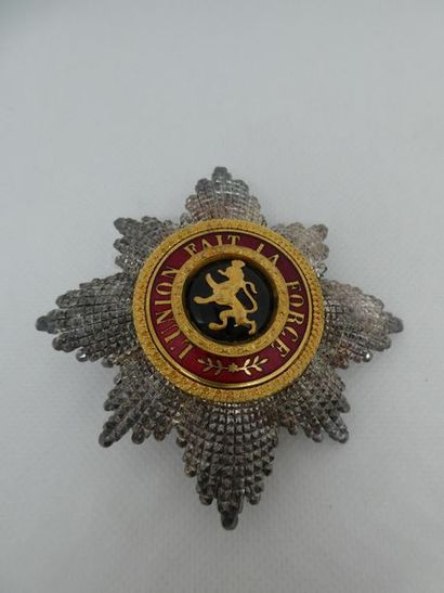 null Ensemble de grand-croix de l'ordre de Léopold 1er de Belgique créé en 1832,...