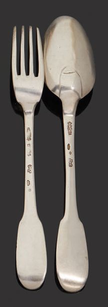 null Silver cutlery, single flat model.
Poitiers 1764.
Master goldsmith: Charles-Louis
MINOT...