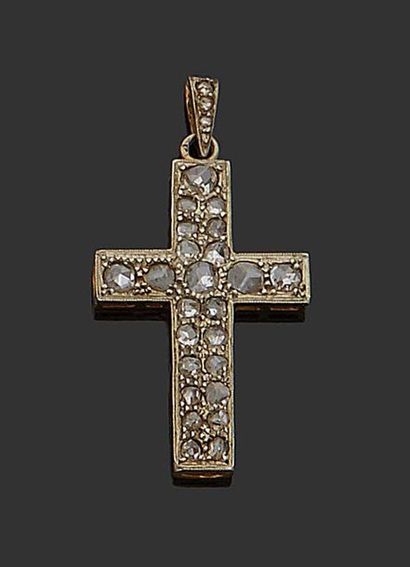 null PENDANT CROSS in 18K (750) yellow gold and white stones.
Gross weight: 2.45...