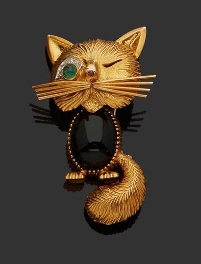VAN CLEEF & ARPELS 
Large "mischievous cat" brooch in 18K (750) yellow gold, the...