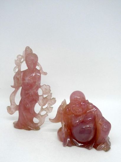  CHINE 
 
Ensemble de deux sujets en quartz rose, l'un représentant un buddha assis,...