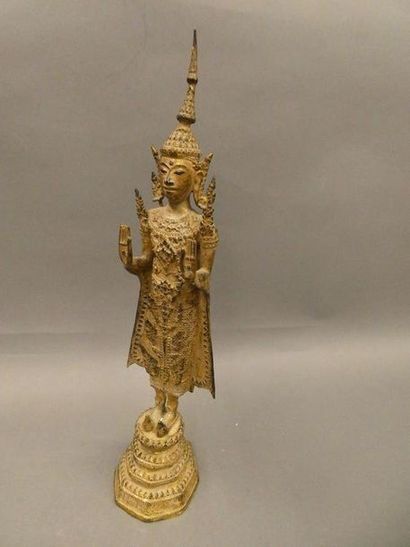 null SOUTHEAST ASIA



Divinity in gilt bronze; Ht : 49cm