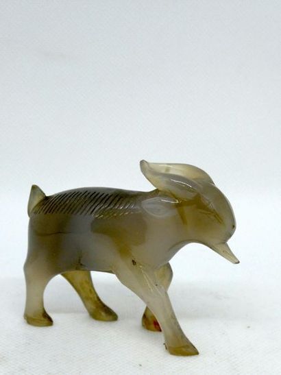 CHINA 
 
Agate subject depicting a ram. Ht...