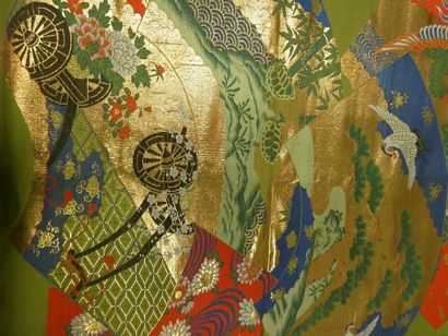 null Ensemble composé d'un tissu à motif d'éventail (Japon XXème siècle) et d'un...