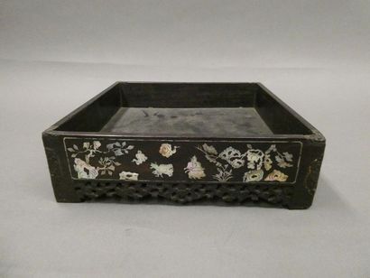 INDOCHINA 
 
Tray with square section in...