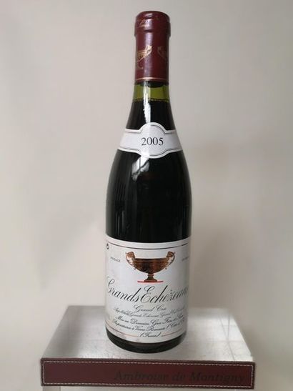 null 1 bouteille GRANDS ECHEZEAUX Grand cru - GROS Frere & Soeur 2005

Etiquette...