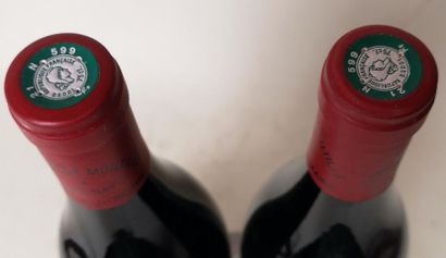 null 2 bouteilles CORTON Grand cru "Clos du Roi" - H. MONTILLE 2005

1 étiquette...