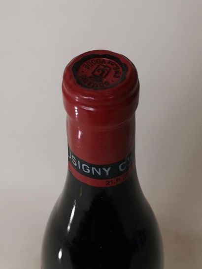 null 1 bouteille MUSIGNY Grand cru - Comte G. de Vogüé 1994

Etiquette marquée.