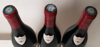 null 3 bouteilles CLOS DE LA ROCHE Grand cru - A. Rousseau 2010

Une étiquette très...