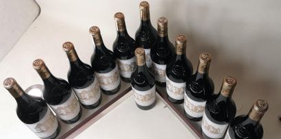 null 12 bouteilles CHÂTEAU HAUT BRION - 1er Grand cru classé Pessac Léognan 1993...