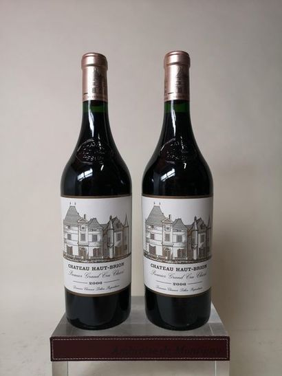 null 2 bouteilles CHÂTEAU HAUT BRION - 1er Grand cru classé Pessac Léognan 2006
...