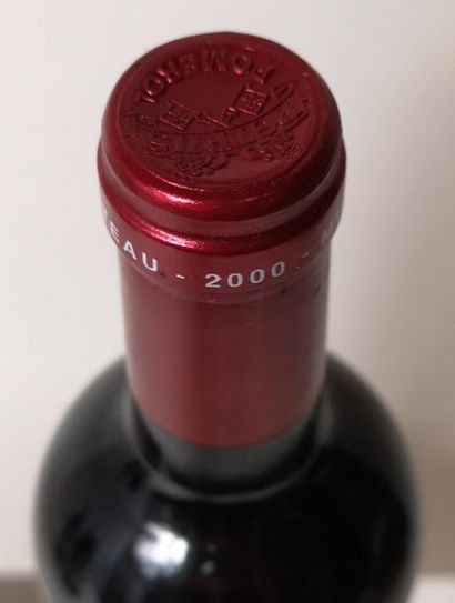 null 1 bouteille PETRUS 2000

