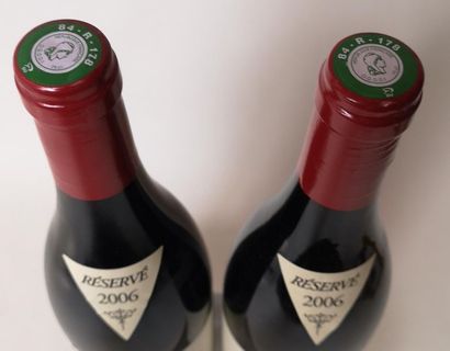 null 2 bouteilles RAYAS - "PIGNAN" - CHÂTEAUNEUF du PAPE 2006

Une étiquette légèrement...