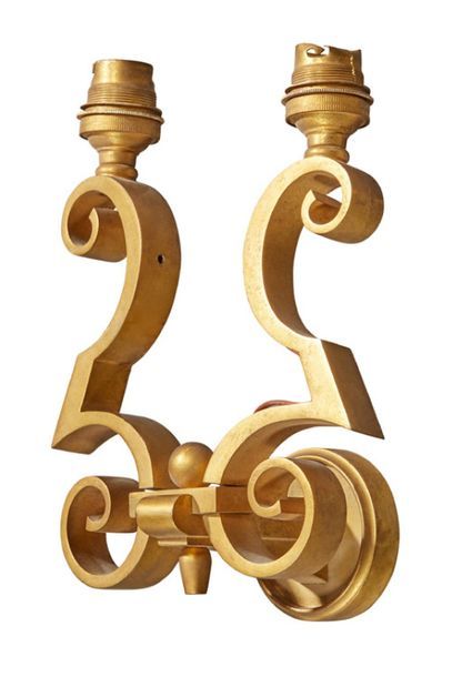 Jules LELEU (1883-1961) 
Applique en bronze doré à deux bras de lumière en entrelacs...
