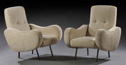 TRAVAIL ITALIEN 1950 
Paire de fauteuils entièrement recouvert d'un tissu beige 
Ils...