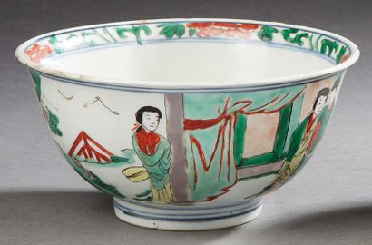 CHINE XVIIIe siècle * Porcelain bowl decorated with enamels of the green family.
Diam.:...