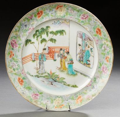 CHINE, COMPAGNIE DES INDES XVIIIE SIÈCLE Pair of porcelain plates decorated in polychrome...