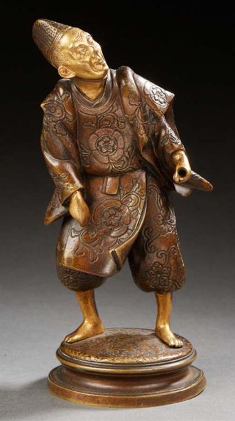 JAPON ÉPOQUE MEIJI (1868 1912) 
Okimono en bronze partiellement doré, danseur debout...