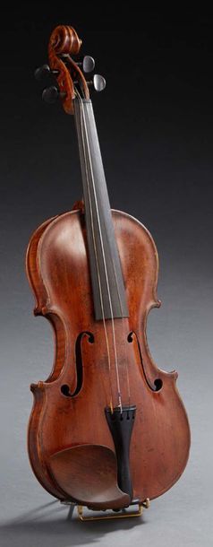 null GERMAN VIOLIN Circa 1840 360 mm
Restored table small fracture at the bottom...