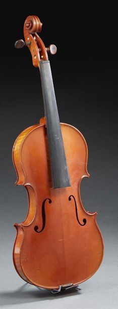 null MIRECOURT STUDY VIOLIN Circa 1920.
356 mm.
TBE