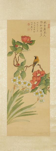 CHINE XXe siècle Deux encres et couleurs sur soie, oiseau parmi les camélias et oiseau...